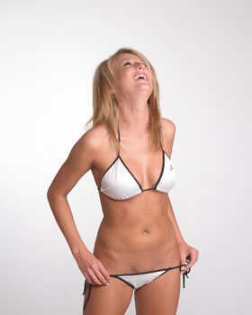 2425_KaciHooters